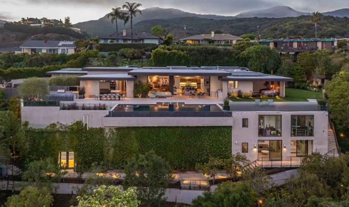 PACIFIC PALISADES